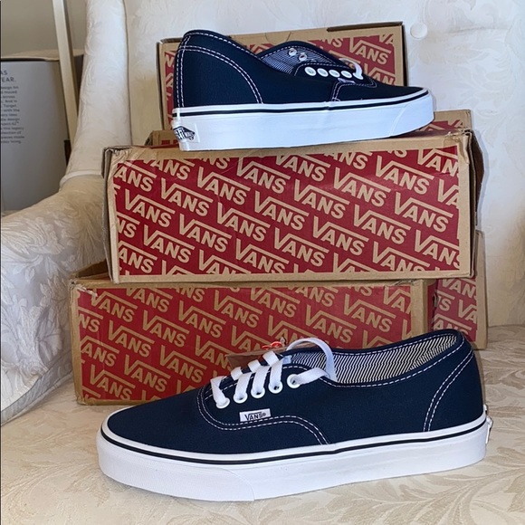Vans Navy Authentic Skate Shoes blue soles new - Picture 2 of 2